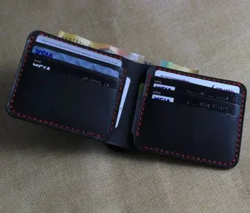 Handstitched black leather wallet for men in style